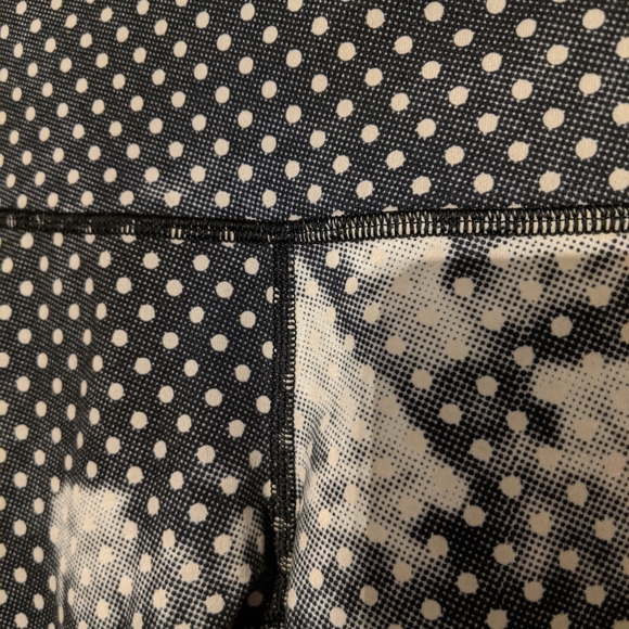 Lululemon🍋 wonder under crop patterned leggings - Picture 14 of 14